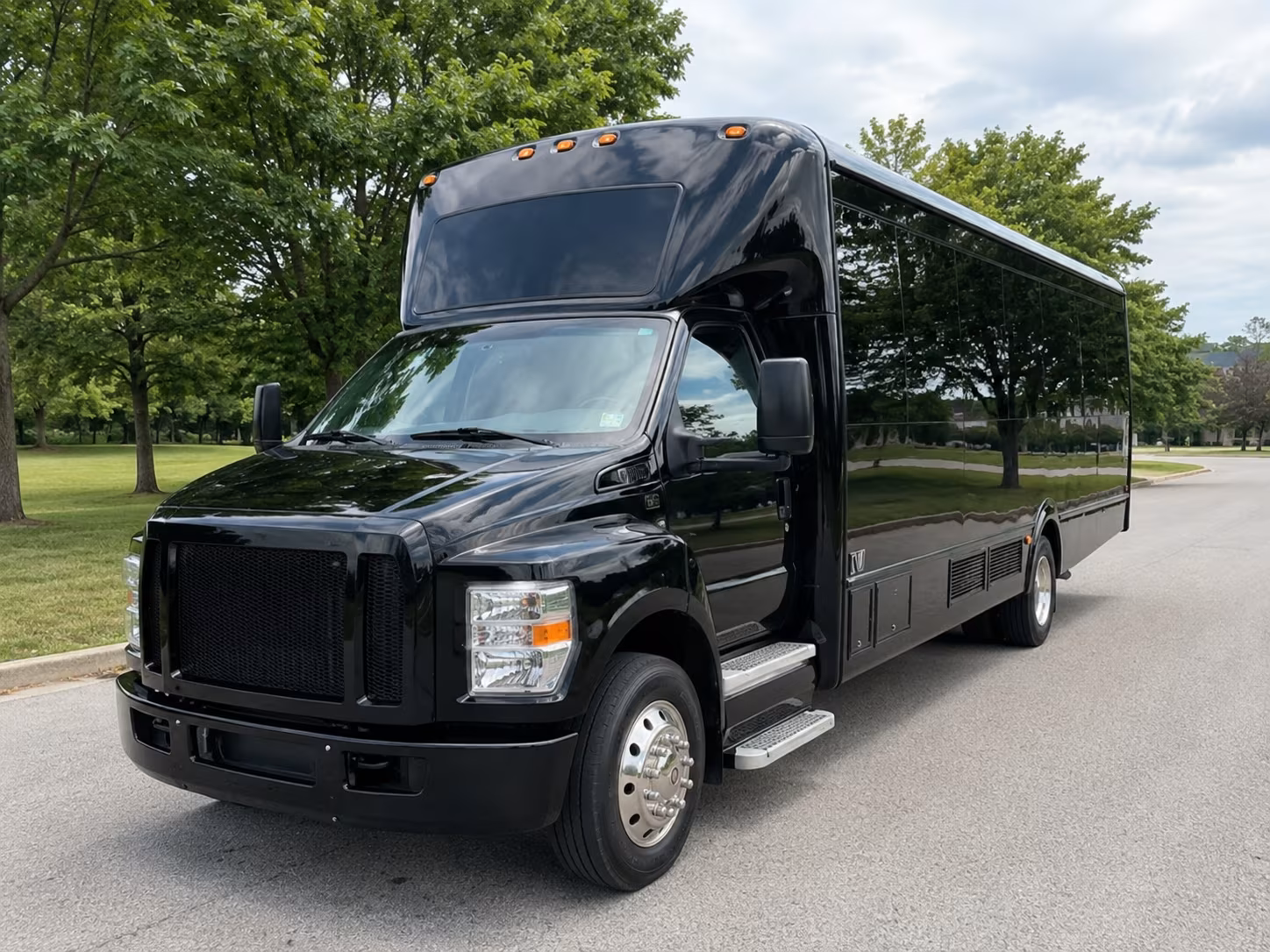 bachelor and bachelorette party buses in ventura