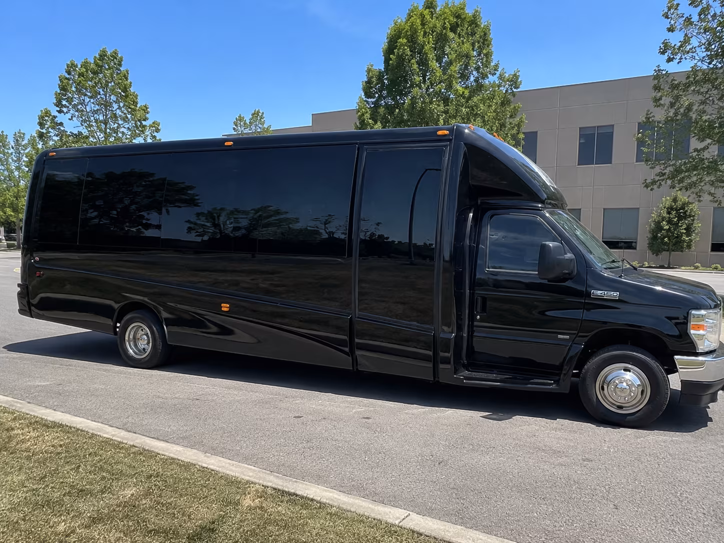 ventura military ball ceremony and veterans group transportation